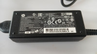 HP SMART PUNJAC 19,5  V  2,31 A PLAVI KONEKTOR