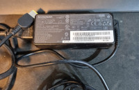Lenovo punjač za laptop 20V