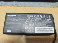 Punjač za laptop Lenovo, 135W
