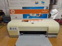 HP Deskjet D2560 printer u boji