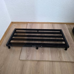 Harley Benton Spaceship Power 80-B pedalboard s napajanjem