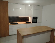 Stolar-montažer (m/ž) - tražimo pojačanje