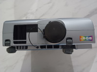 PROJEKTOR - MITSUBISHI SL1U