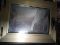 Aluminijski prozor smeđi