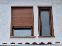 PVC Prozor sa roletnom -Zlatni hrast