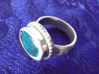 Antik prsten sa aquamarine gemom