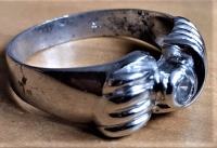 srebrni prsten sa cirkonom