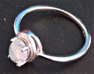 srebrni prsten sa opalom