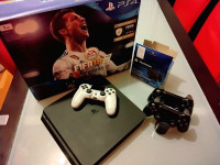 Playstation 4, slim , 1 TB