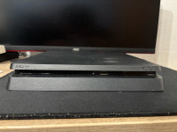 Ps4 slim + 7 igrica