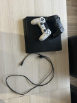 Sony PlayStation 4 + 2 kontrolera + igre