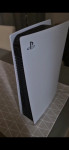 Playstation 5 + 2 joysticka