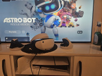 PS5 Slim Disc C chassis + PS VR2 + 2 kontrolera + 3 igre + 3 GODINE GA