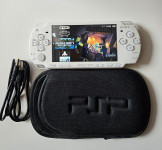 PSP, super stanje, puno igrica