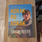 Korak po korak, Simon Reeve