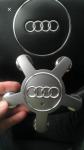 POKLOPAC / ČEP FELGE ZVIJEZDA AUDI 4F0601165N, 4KOM, NOVO, 30€