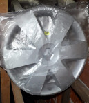 Prodajem JEDNU ORIGINALNU RATKAPU za Renault vozila