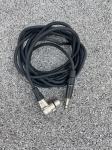 Prodajem mikrofonski kabel 4m Neutrik kutni XLR/Neutrik jack