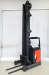 Linde R-16-HD-01 električni regalni viličar 1,6 t, triplex