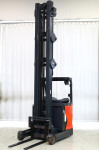 Linde R16HD Reach Truck – 1600 kg, triplex, uski prolazi
