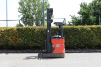 Regalni viličar Linde R12B, 1.200 kg, elektro - E2479
