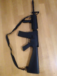 Puška Kalašnjikov AK 47