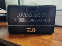 Daiwa 21 Luvias Airity FC LT2500S-XH-QD | Rola u savršenom stanju