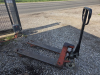 ručni viličar/paletar linde