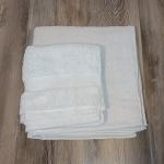 Set bijelih (100% pamuk) ručnika, novo