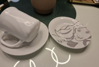 1 ŠALICA + 2 TANJURIĆA