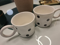 BIJELE ŠALICE NA CRNE TOČKICE - NOVO X2