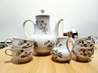 Prodajem porculanski set za čaj - Henneberg Porzellan 1777