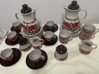 Set od keramike za 12 osoba za kavu ili caj