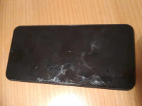 Samsung Galaxy A10, oštećen