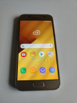 Samsung Galaxy A3 (17), sve mreže, sa punjačem --očuvan --gold