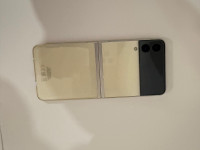 Samsung galaxy Z flip 3