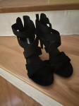 Nove Crne sandale na petu, br 38