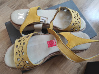 Prodajem NOVE ženske žute sandale vel37 talijanske marke Callaghan