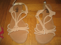 BEŽ SANDALE BR. 37 -  N O V O