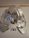Nove "Zara" sandale