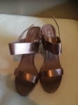 Ženske sandale bronzo kao nove br 40