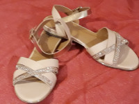 Zlatno - bež sandale