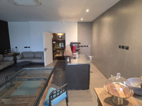 Kompletni šank s aparatima