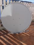 Satelitska antena 100cm + multiholder za 4 satelita
