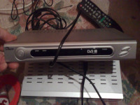 1. SKY MASTER I  2.GLOBO SAT SATELITSKI - SATELITSKI PRIJEMNIK