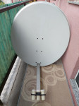 Triax sat antena promjera 97x87cm Fe,sa 3 LNB i diseqc 4-1 sklopka