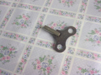 Ključ za navijanje  zidnog sata