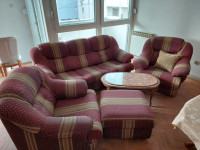 Komplet trosjed, fotelje i tabure