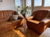 Kožni kauč i dvije fotelje (konjak boja)