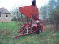 Berač kukuruza Zmaj 212